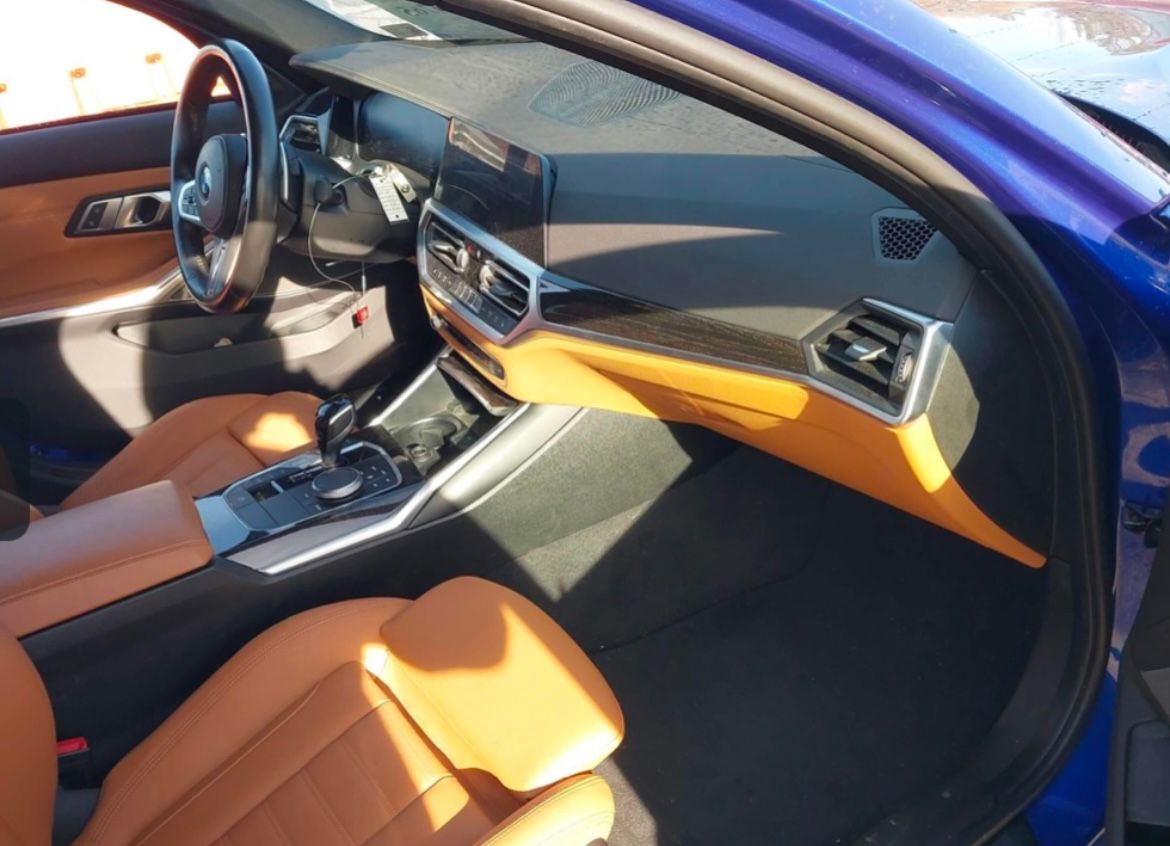 BMW 330Xi 2021 Blue vin: 3MW5R7J00M8B80804