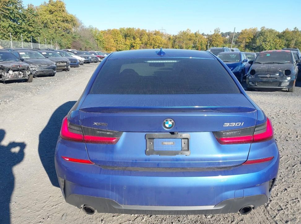 BMW 330Xi 2021 Blue vin: 3MW5R7J00M8B80804