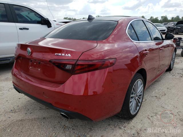 Alfa Romeo Giulia 2018 Burgundy vin: ZARFAEEN8J7579357