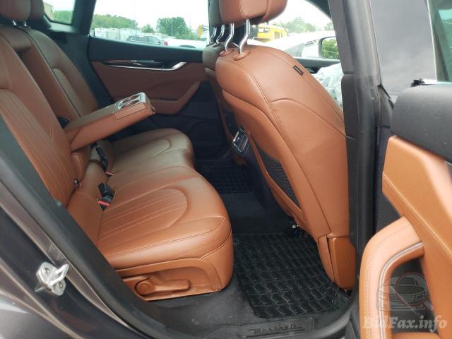 Maserati Levante 2018 Gray vin: ZN661XUA6JX294255